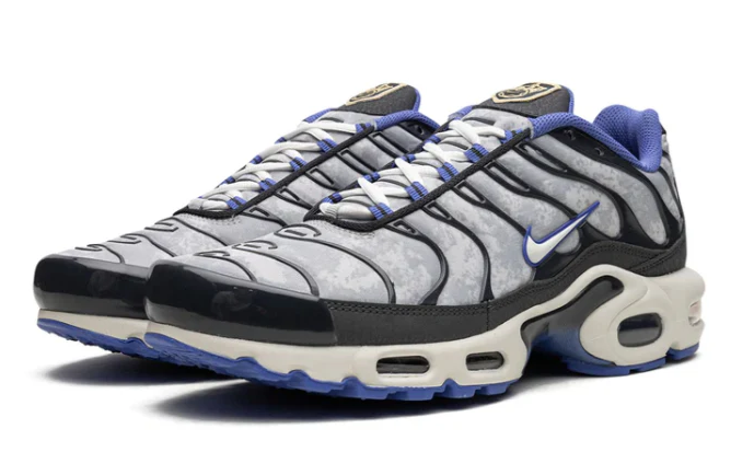 Nike Air Max TN SE Social FC